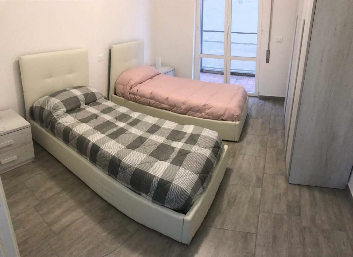 M&Y S House Vicino Alle Spiagge Lavagna Luaran gambar